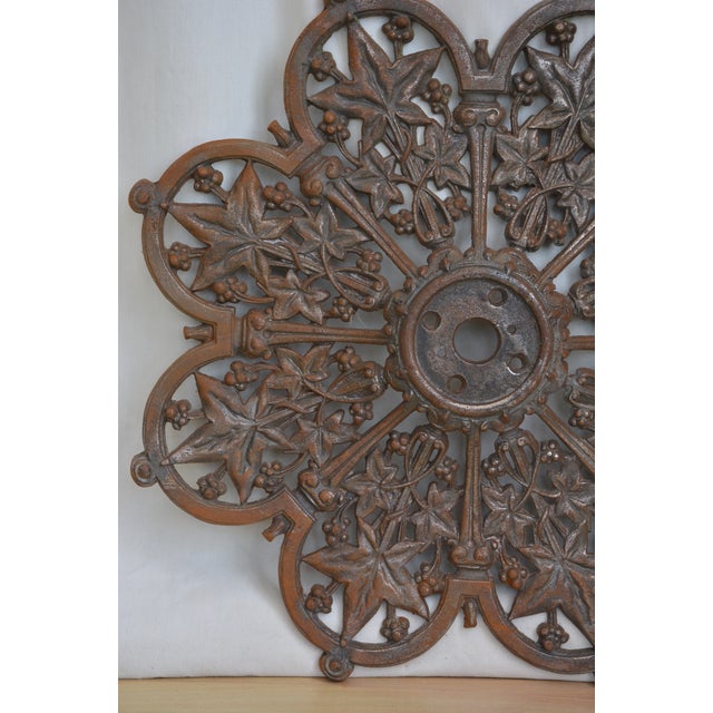 Antique Victorian Cast Iron Ceiling Rose with Ivy Leaves, 1870 For Sale - Image 4 of 14