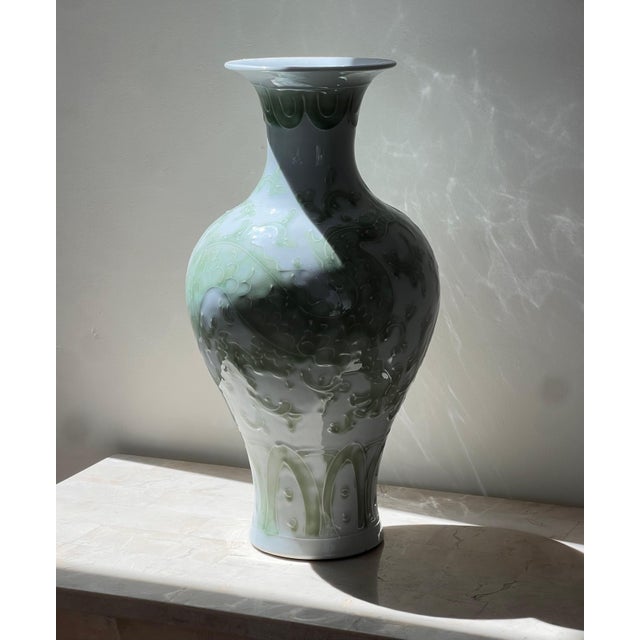 Ceramic A Dragon Motif Porcelain Vase In Seafoam By Tozai, 20Th Century For Sale - Image 7 of 12