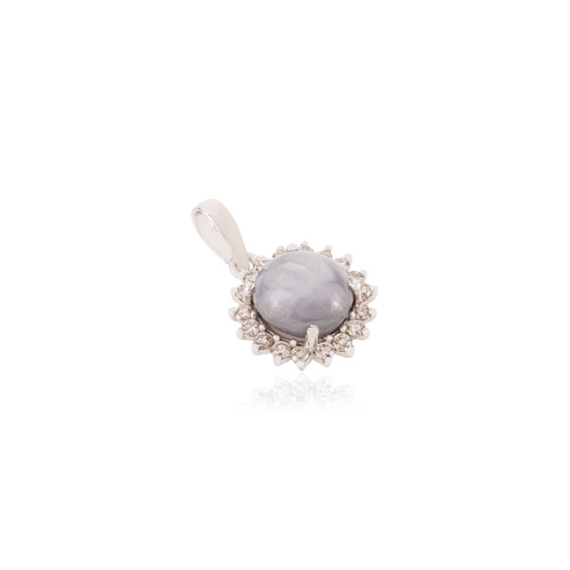 Contemporary 4.65ct Star Sapphire Cabochon & Diamond Sunburst Halo Pendant in 14k White Gold For Sale - Image 3 of 11