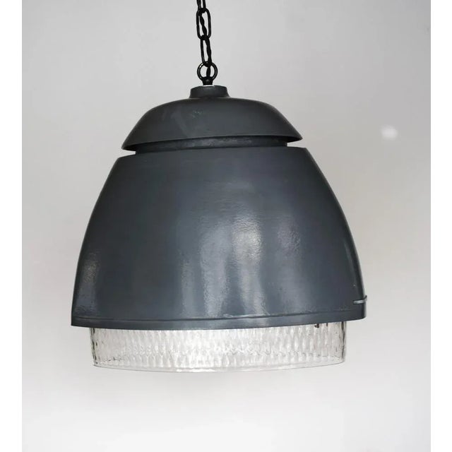 Very large and heavy (approx. 15 kg) mirror lamp from Zeiss Icon - it comes from a former military population. Solid...