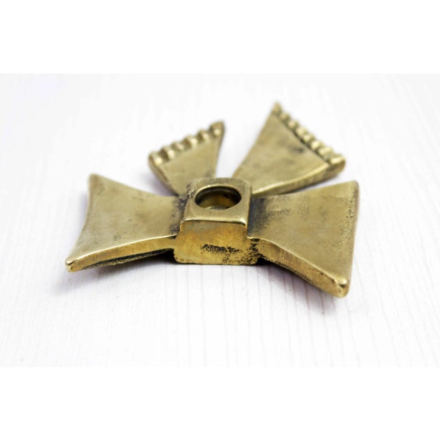 1970s Vintage Bow Tie Candlestick in Brass, 1970s For Sale - Image 5 of 9