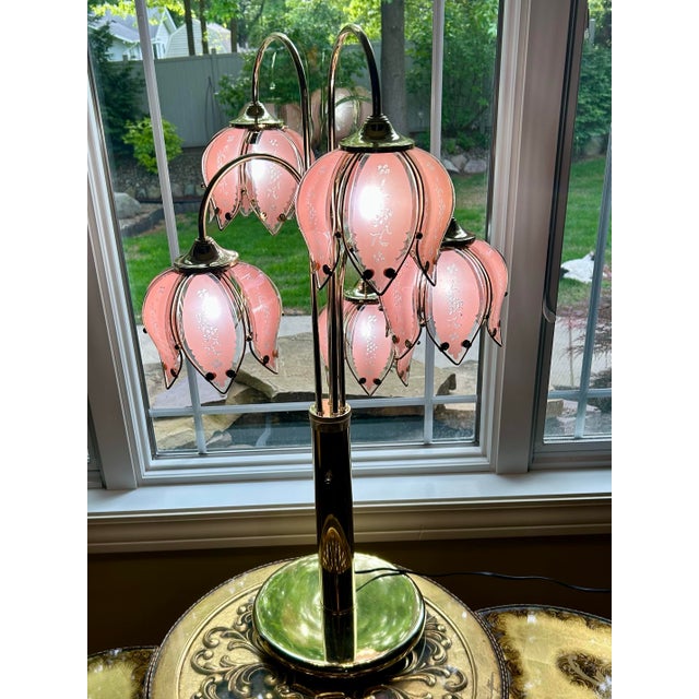 1980s 1980s Anthony California Hollywood Regency Lotus Table Lamp With Floral Print on Petals, 3-Way Lights For Sale - Image 5 of 12