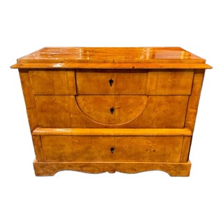 19th Century Biedermeier Commode in Light Walnut For Sale