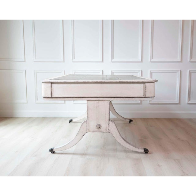 European Early 19th Century Partners Desk with Bronze Mounts and Leather Top For Sale In Atlanta - Image 6 of 14