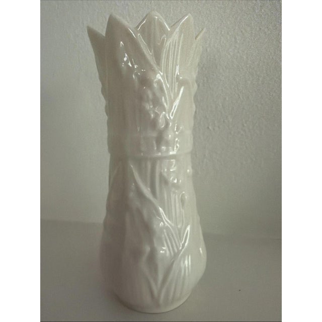 Vintage BELLEEK " LILY OF THE VALLEY" 6 1/2” Vase, Beleek 5th Mark (1955-65) For Sale - Image 4 of 5