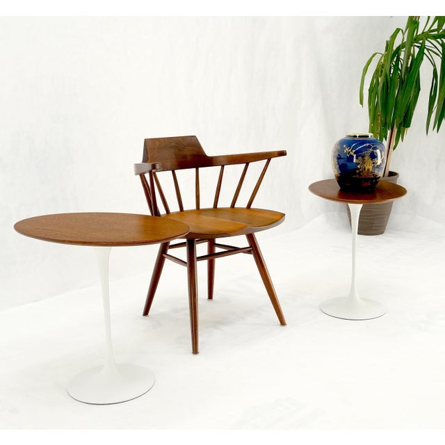 Mid 20th Century Pair of Knoll Saarinen Oval Walnut Tulip Side End Tables Stands Mint! For Sale - Image 5 of 11