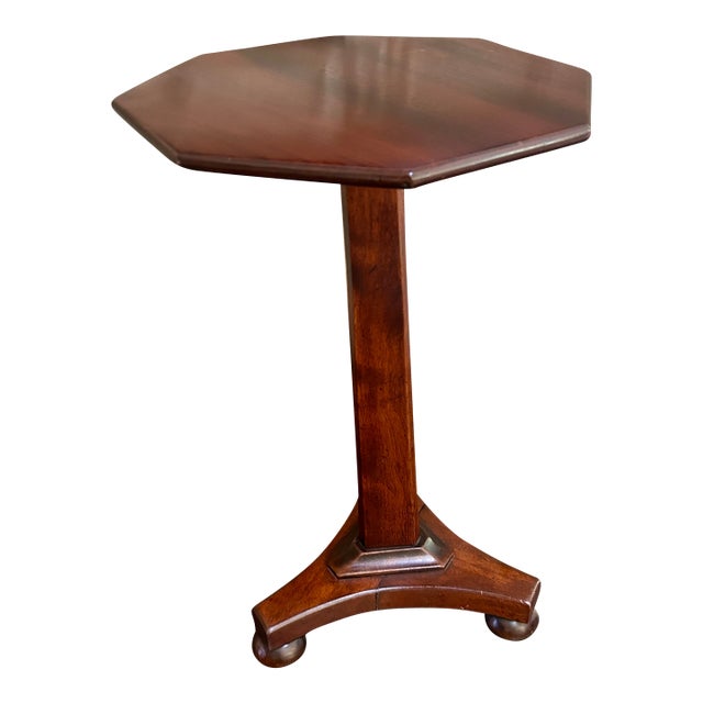 Early 20th Century English Mahogany Wine Table For Sale