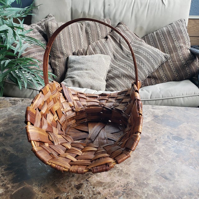 Late 19th Century Splint Woven Flower Gathering Basket For Sale - Image 4 of 6