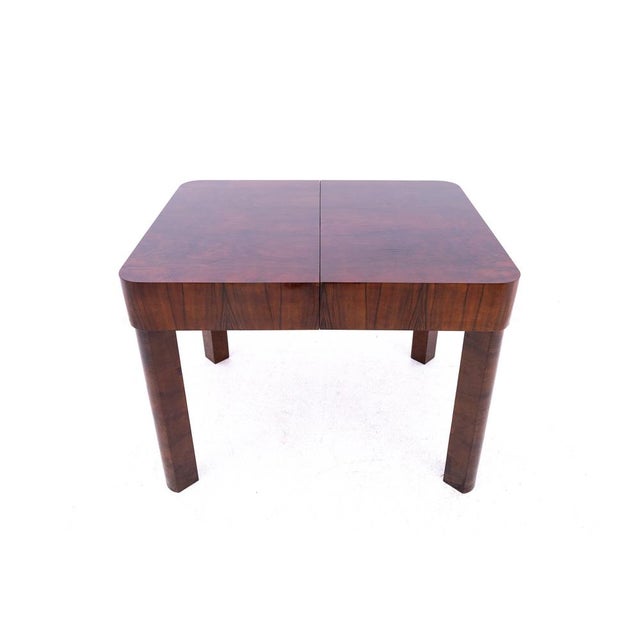 Art Deco walnut table designed by Jindřich Halabala from the 1930s. Condition: very good. Wood: walnut Dimensions: height:...