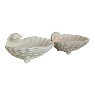 White Italian Shell-Clams Shaped Bowls, Pair For Sale