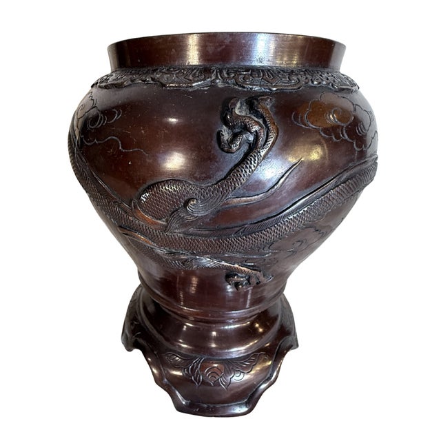 Late 19th Century Important Antique Japanese Bronze Pot W/Dragon From Meiji Period For Sale - Image 5 of 8