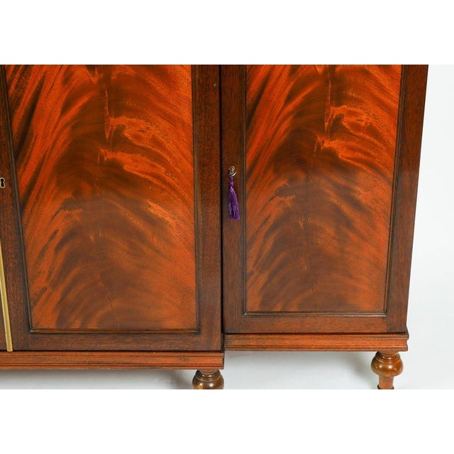 Vintage Sideboard in Flame Mahogany by William Tillman, 1980s For Sale - Image 6 of 18