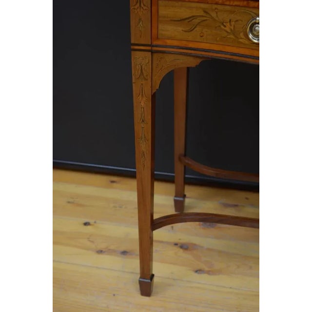 Edwardian Display Cabinet in Mahogany, 1900s For Sale - Image 10 of 13