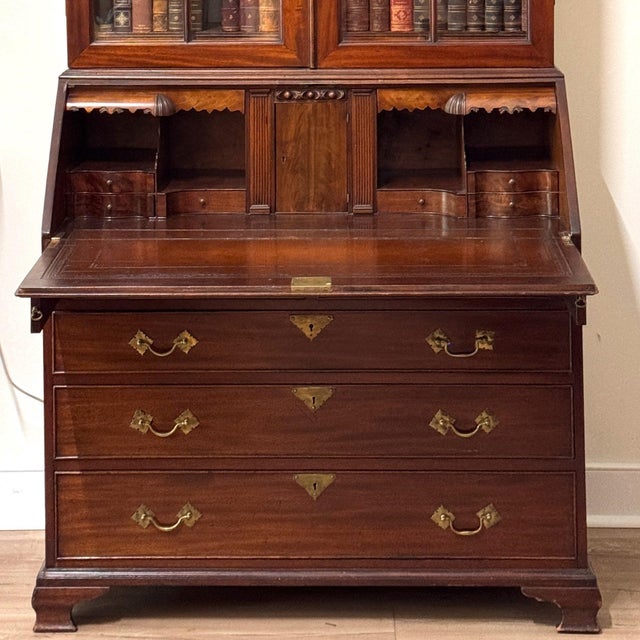 Early George III Mahogany Bureau Bookcase With Carved Swan Neck Pediment For Sale - Image 6 of 17