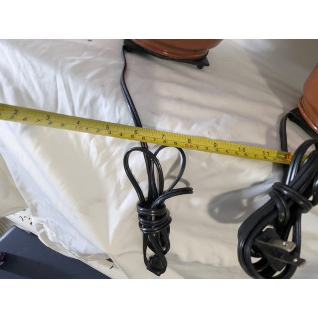 Vintage Table Lamp Set - a Pair For Sale - Image 4 of 4