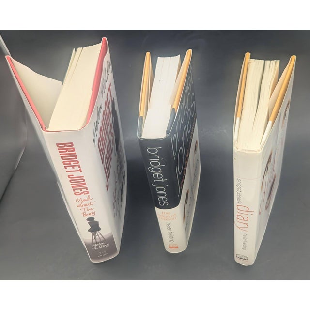 Paper First Editions of Helen Fielding's Bridget Jones Novels, Set of 3 For Sale - Image 7 of 9