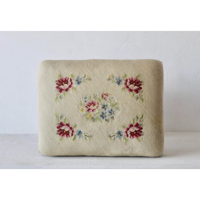 Antique White Tonk Chicago & New York Vintage Ornate Wood Needlepoint Padded Upholstered Adjustable Height Stool For Sale - Image 8 of 12