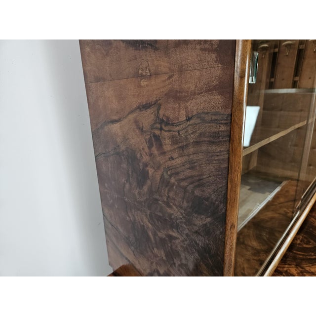 Art Deco Display Cabinet in Walnut Burl, 1940 For Sale - Image 6 of 18