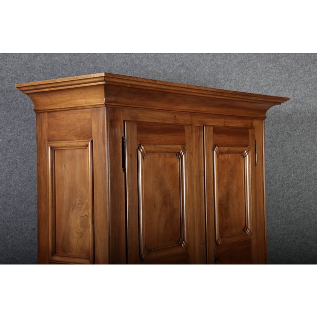 Antique Biedermeier Cabinet in Walnut, 1800 For Sale - Image 18 of 18