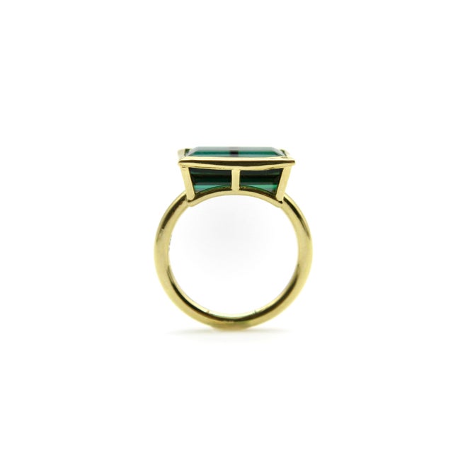 Metal 18k Gold Bezel Set Indicolite Tourmaline Ring, Size 7 For Sale - Image 7 of 12