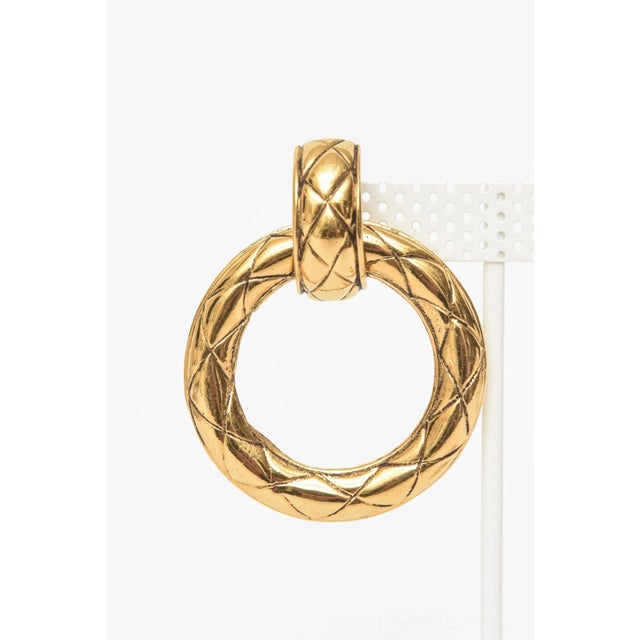 Metal Vintage Chanel Quilted Gold Plated Door Knocker Clip on Earrings, 1980's For Sale - Image 7 of 12