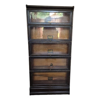 Early 20th Century Globe-Wernicke Barrister Bookcase With Five Stackable Sections and Brass Trim For Sale