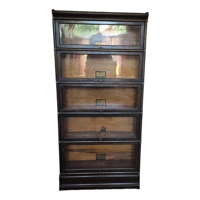 Early 20th Century Globe-Wernicke Barrister Bookcase With Five Stackable Sections and Brass Trim For Sale