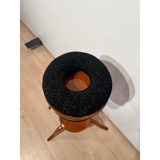 Biedermeier Sewing Stand in Cherrywood, South Germany, 1825 For Sale - Image 15 of 18