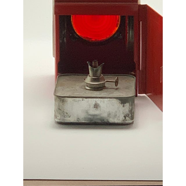 1940s Red Kenyon Ken Lite Lantern For Sale In Greenville, SC - Image 6 of 11