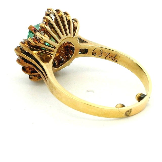 Emerald Vintage 14k Gold Emerald & Diamond Ballerina Ring, Circa 1980, Size 7 For Sale - Image 8 of 11