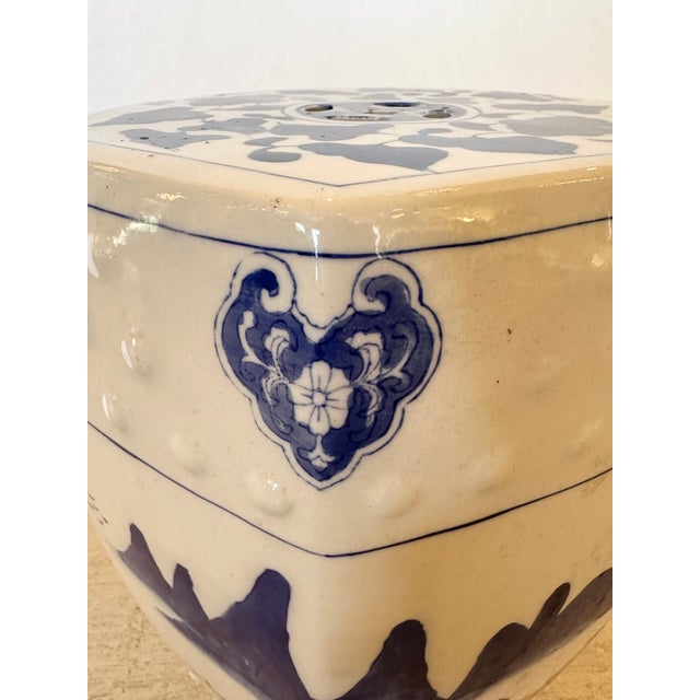 Classic Chinese blue & white garden seat side table with lovely landscapes and foliage.
