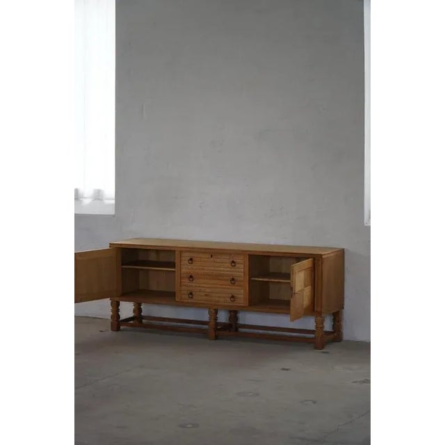 Mid-Century Modern Danish Brutalist Sideboard in Oak, 1950s For Sale - Image 4 of 18