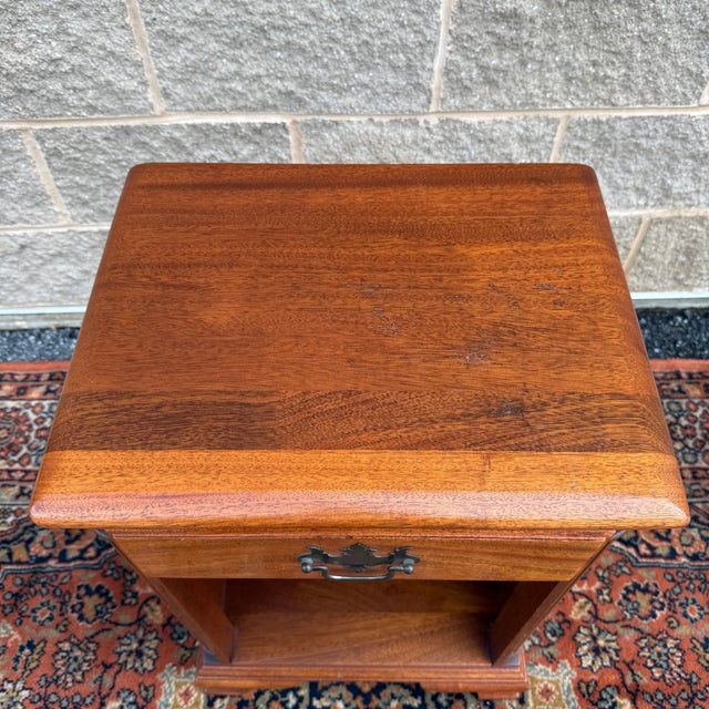 American Vintage Kling Furniture Chippendale Solid Mahogany Nightstand With Drawer and Open Cabinet For Sale - Image 3 of 16