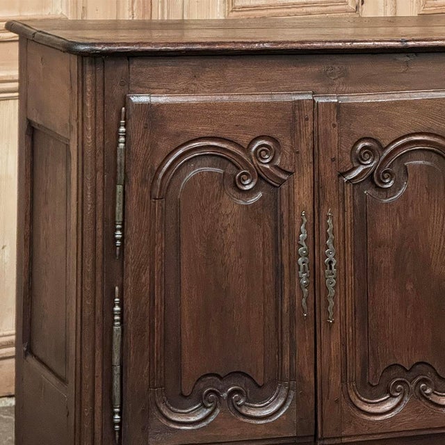 18th Century Country French Buffet ~ Enfilade For Sale - Image 4 of 12