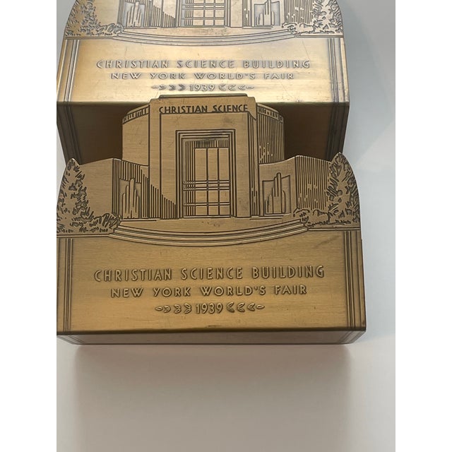 Metal 1939 New York Worlds Fair Pair Brass Bookends Deco For Sale - Image 7 of 8