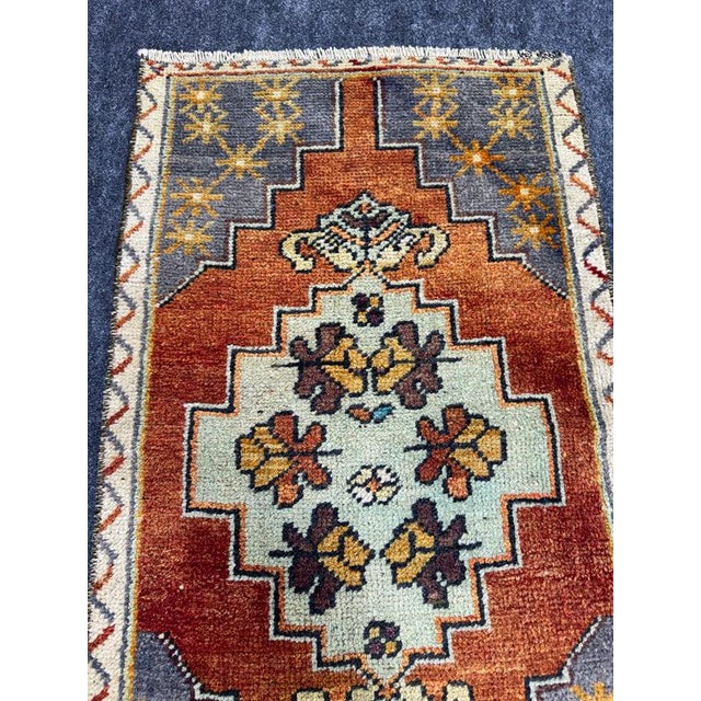 Turkish Yastik Rug 1'7" x 2'8" For Sale - Image 4 of 5