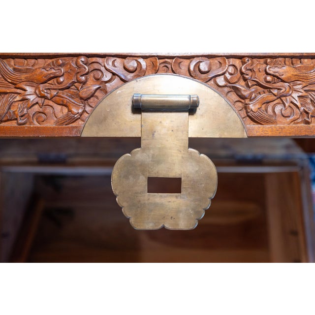 Late 19th Century Antique Chinese Hand-Carved Camphor Wood Blanket Chest With Dragon Medallion & Original Brass Hardware For Sale - Image 5 of 9