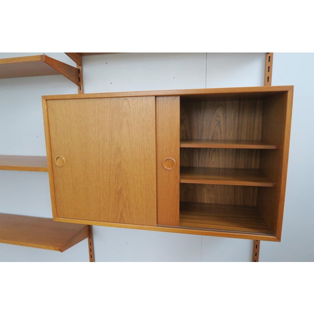 Danish Wall Shelf in Teak from FM Møbler, 1960s For Sale - Image 9 of 18