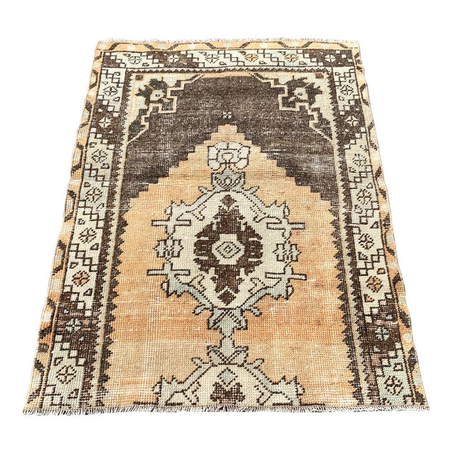 1970s Turkish Medallion Hand Knotted Rug For Sale