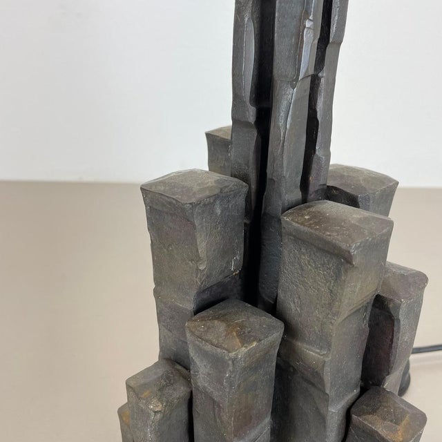 Metal Sculptural Brutalist Cast Iron Table Light attributed to Lothar Klute, Germany, 1970s For Sale - Image 7 of 18