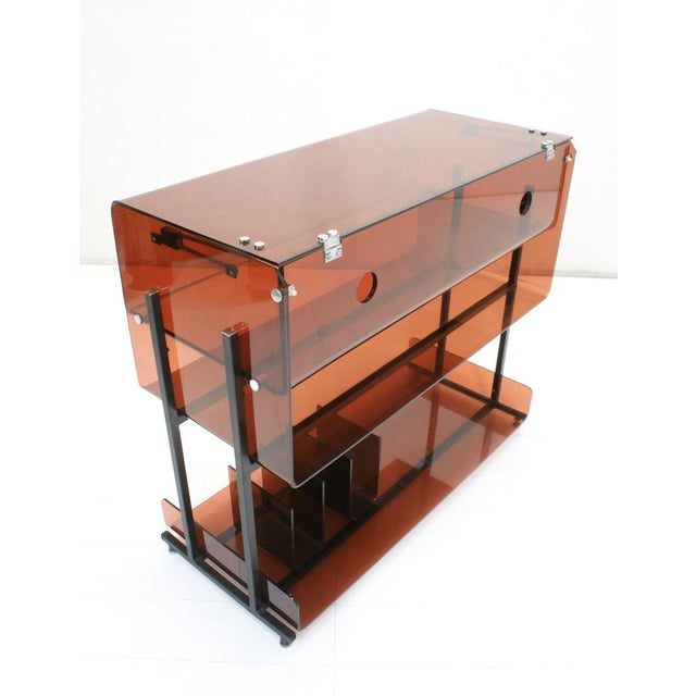Acrylic Glass Stereo Cabinet attributed to Michel Dumas for Roche Bobois, 1970s For Sale - Image 6 of 18