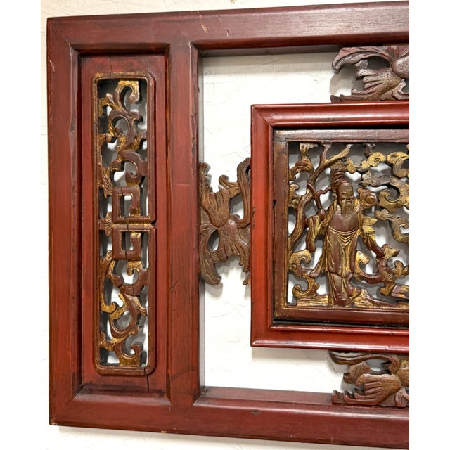 Early 20th Century Pair of Chinese Gilt & Lacquered Openwork Figural Architectural Panels, 20th C. For Sale - Image 5 of 12