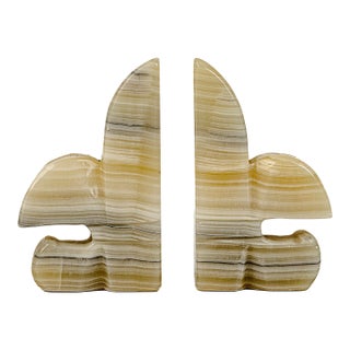 Vintage Hand Carved Striped Onyx Marble Split Fleur De Lis Bookends For Sale