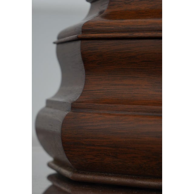 1970s Virginia Metalcrafters Colonial Williamsburg Mahogany Tea Caddy For Sale - Image 5 of 10