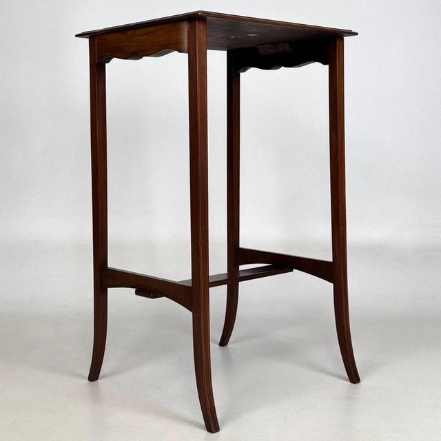 Antique Early 20th Century English Edwardian Mahogany Side Table For Sale - Image 5 of 11