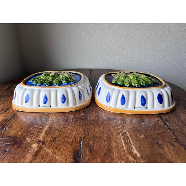 Set of 2 - Vintage Gailstyn-Sutton Towle Company Handpainted Asparagus Mold For Sale In Dallas - Image 6 of 12