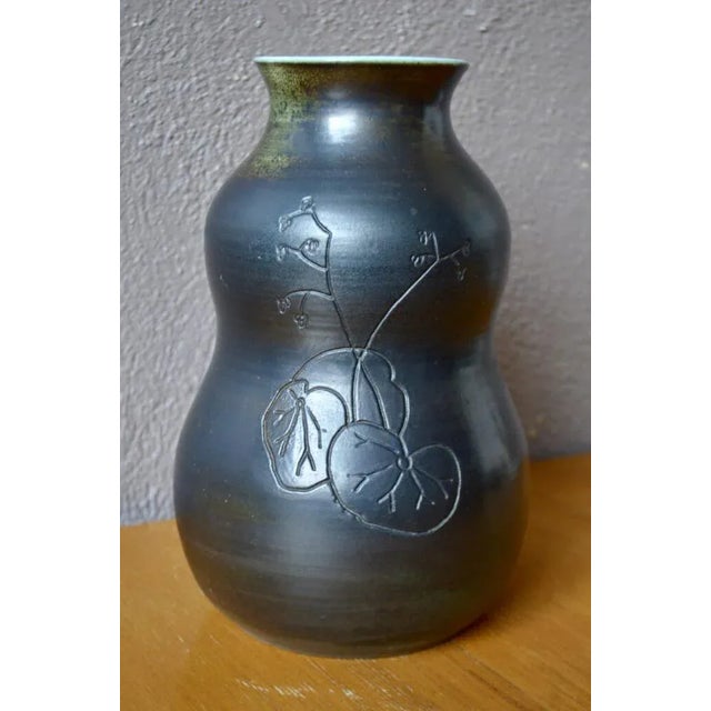 Large Coloquint Vase with Incised Decoration For Sale - Image 6 of 10