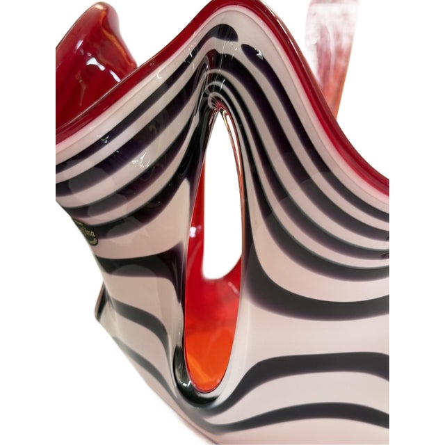 1970s Hand -Blown Art Glass Vase in 'Erupt' Pattern by Jozefina for Krosno Poland For Sale - Image 9 of 14