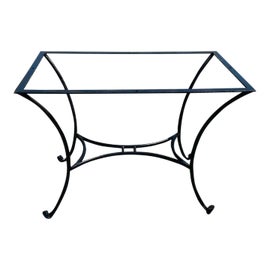 Example of Outdoor Table Bases