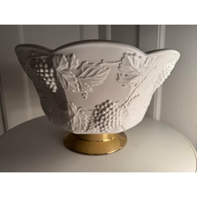 1950s Milk Glass Punch Bowl For Sale - Image 4 of 12